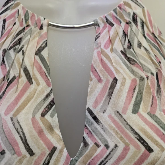 White House Black Market Chevron Maxi Dress in Pink, Blue, and White Size 2p - Picture 7 of 10